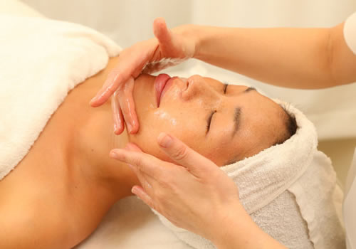 まつげエクステ＊サロンドシェリー神戸 店内